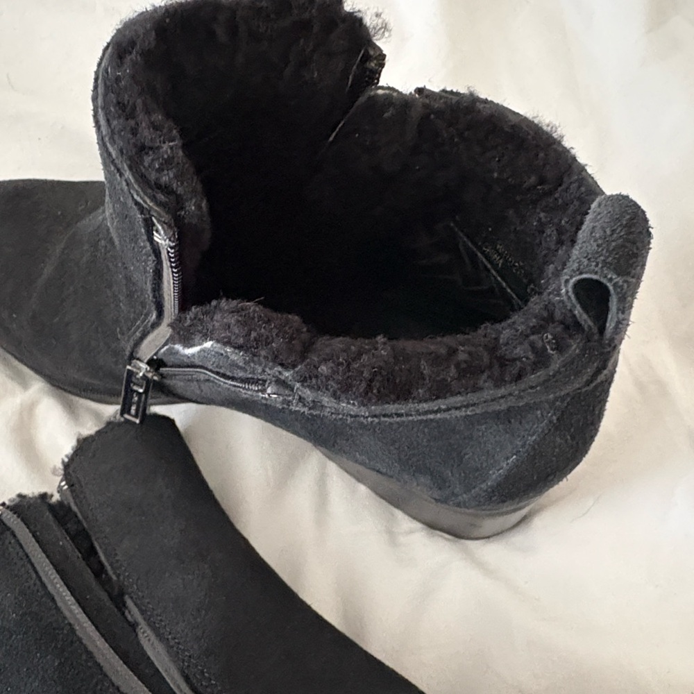 Cole Haan Black Ankle Boots with fur. Waterproof! - Picture 3 of 3